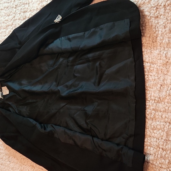 Sunny Choi vintage silk trimmed, broach closure blazer Size 6 - Picture 5 of 12